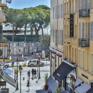 Property in Carre d'Argent