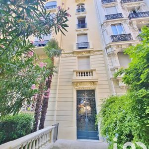 Property in Carre d'Argent