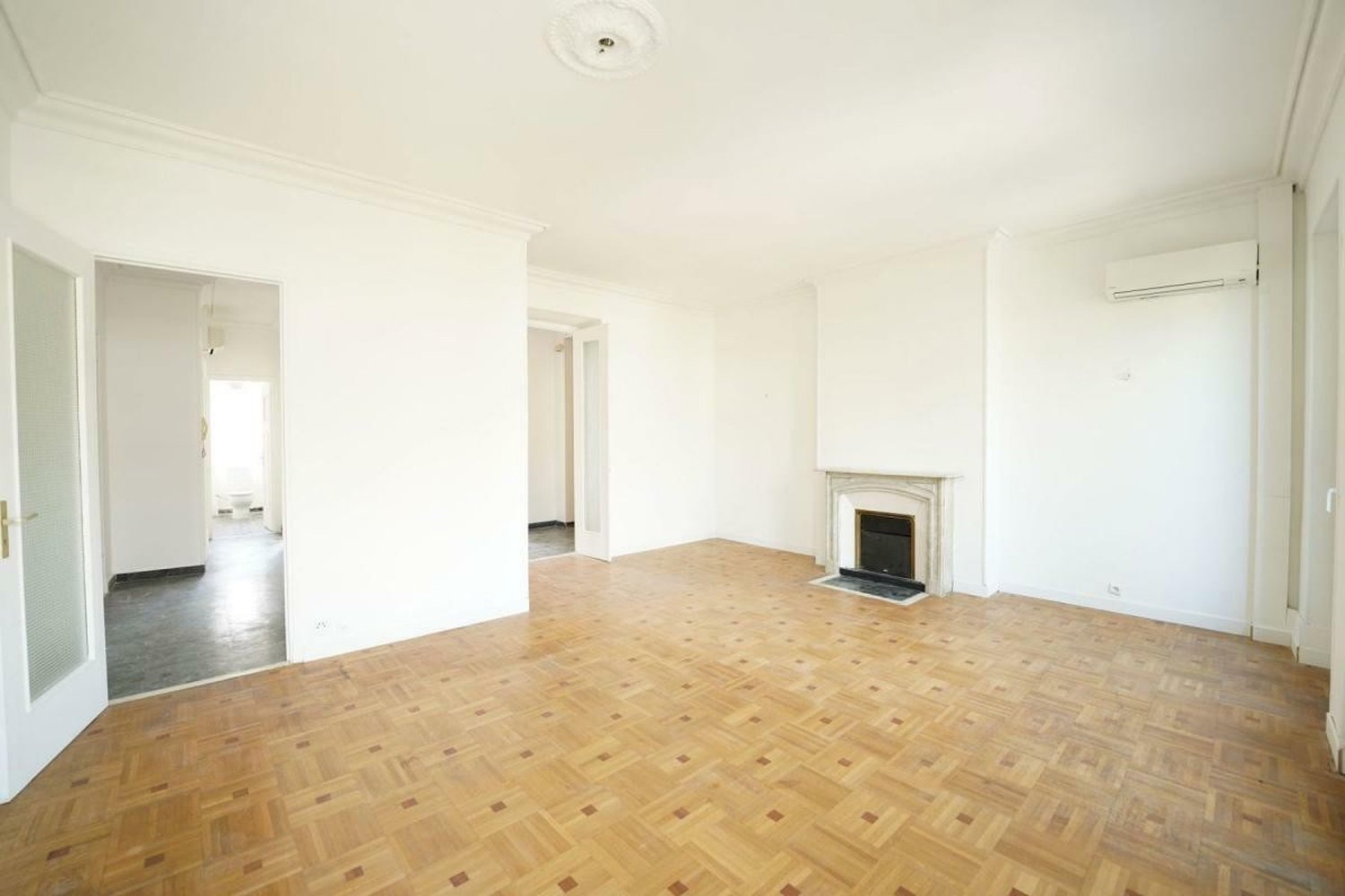 Property photo in Carre d'Argent