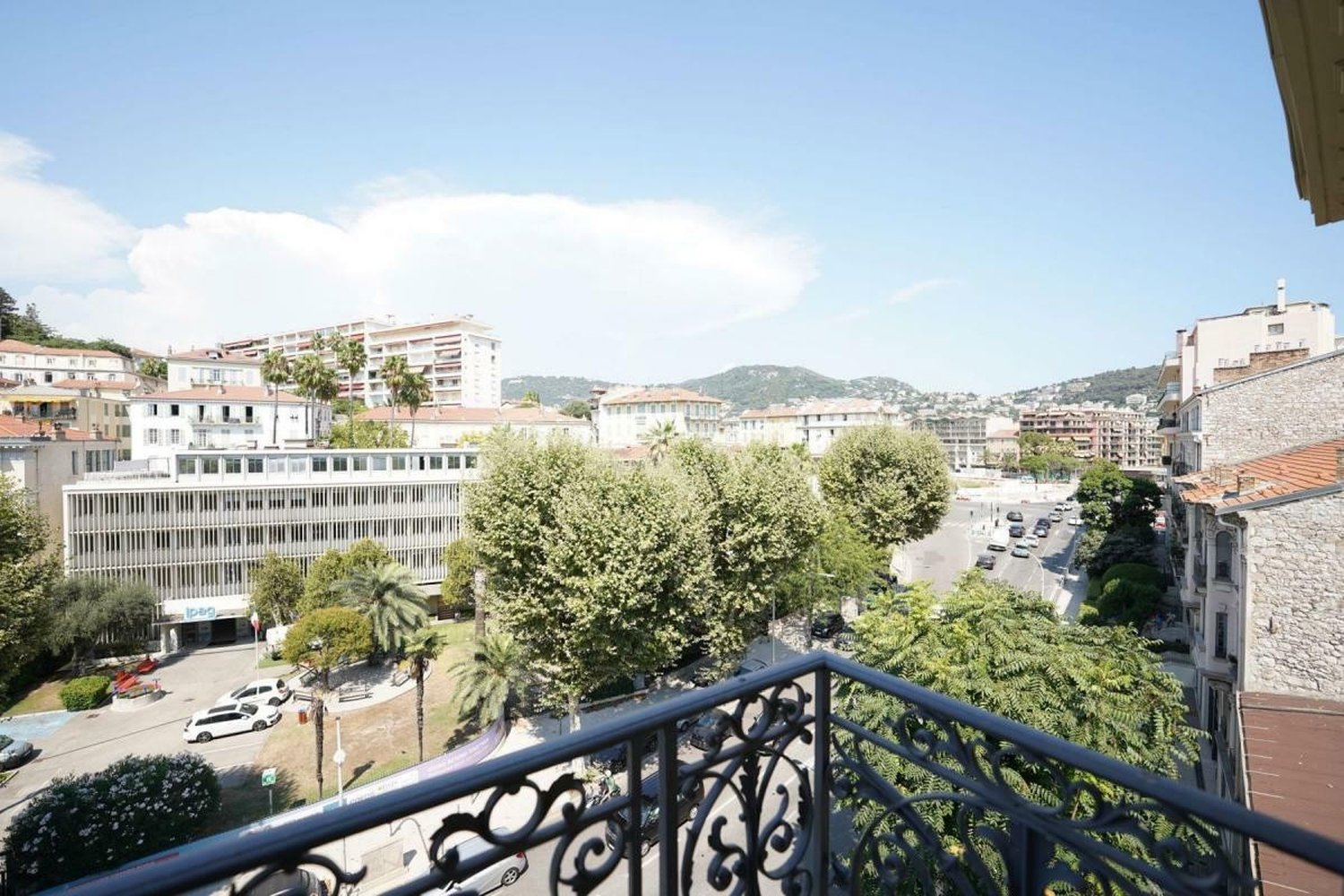 Property photo in Carre d'Argent