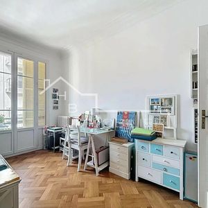 Property in Carre d'Argent