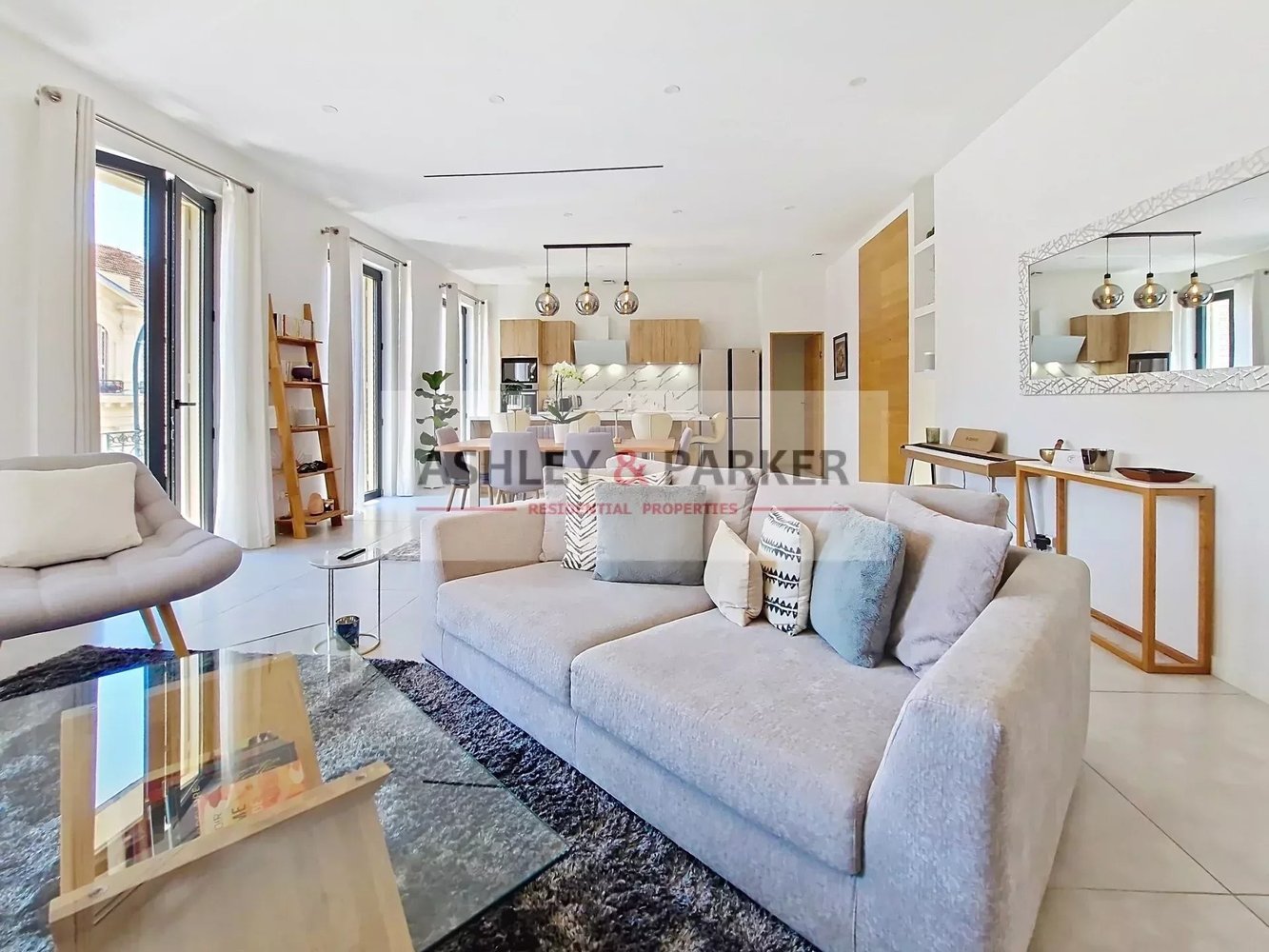 Property photo in Carre d'Argent