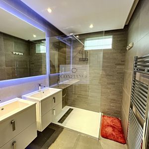 Property in Carre d'Argent