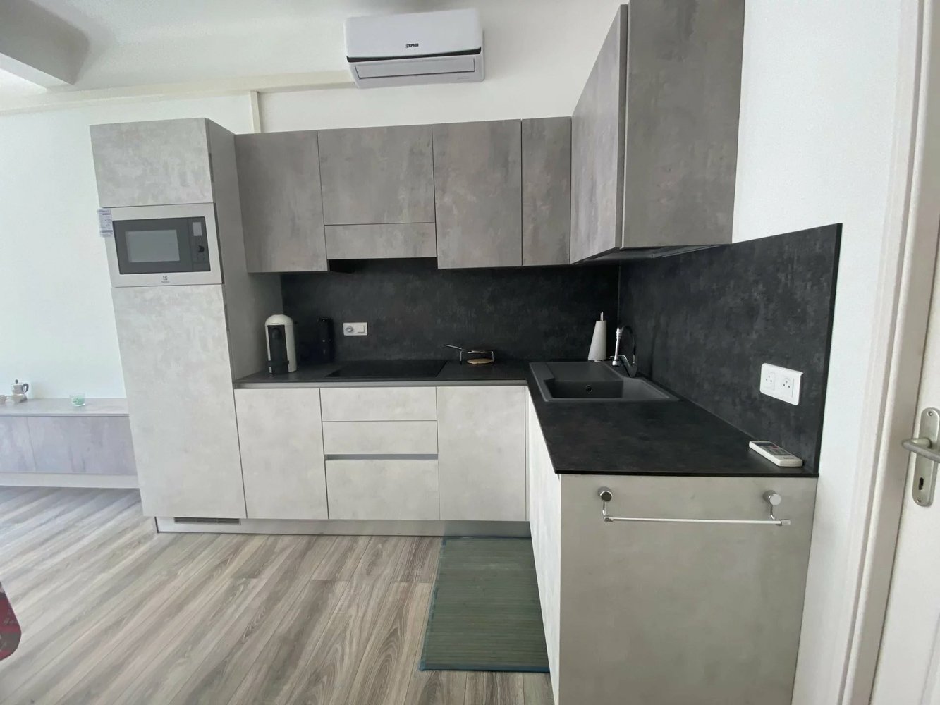 Property photo in Carre d'Or