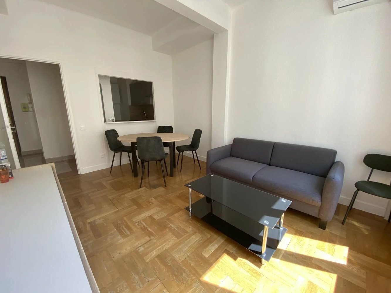 Property photo in Carre d'Or