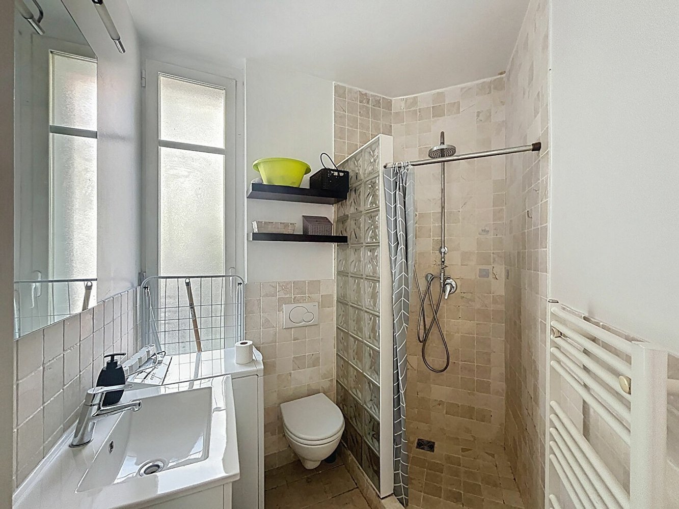 Property photo in Carre d'Or