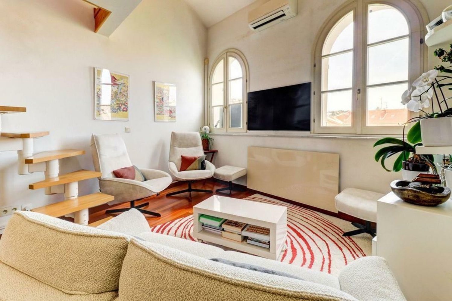 Property photo in Carre d'Or