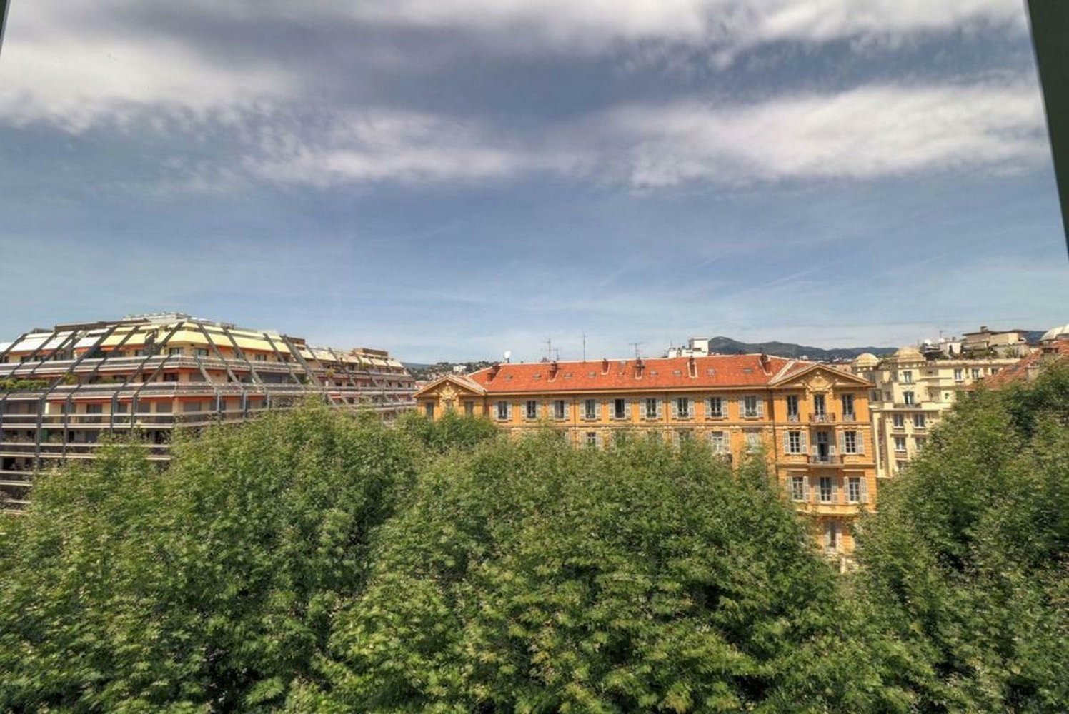 Property photo in Carre d'Or