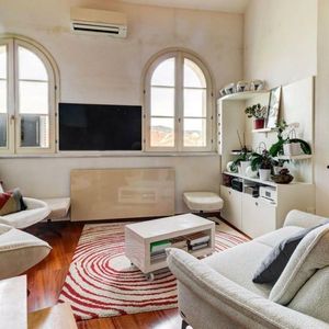 Property in Carre d'Or