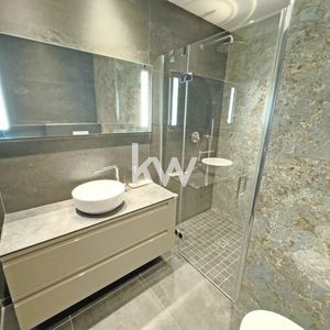 Property in Carre d'Or