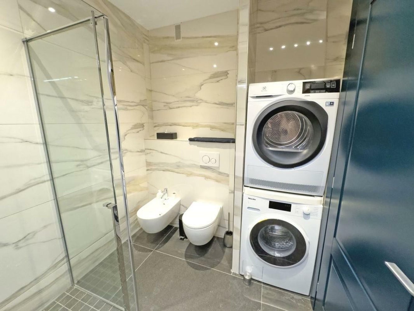 Property photo in Carre d'Or