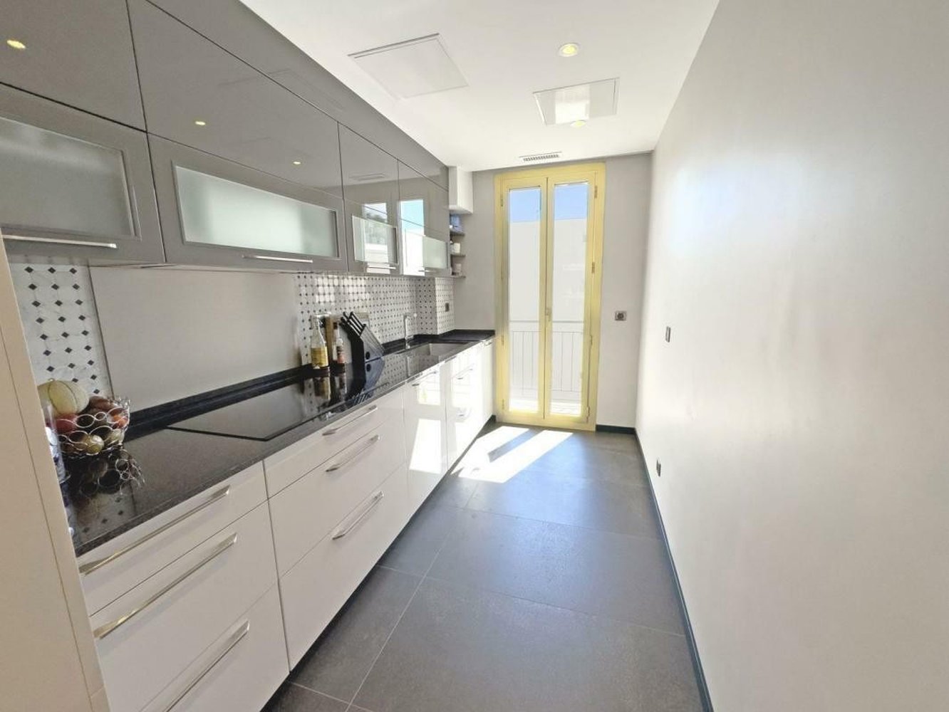 Property photo in Carre d'Or