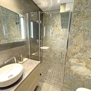 Property in Carre d'Or