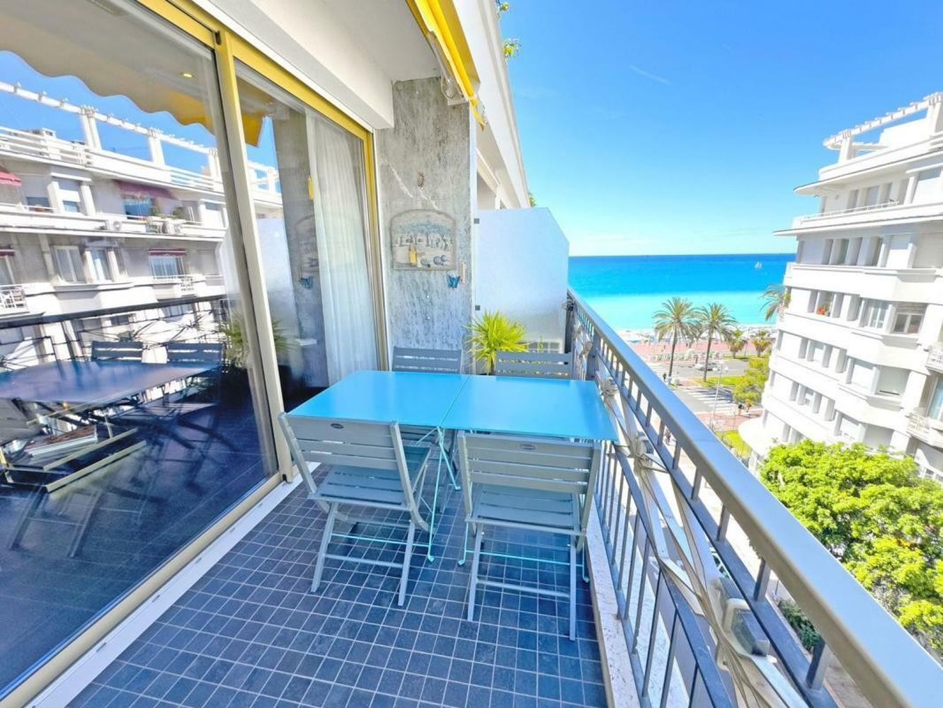 Property photo in Carre d'Or