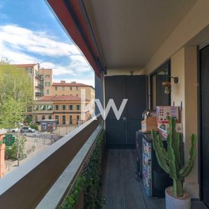 Property in Carre d'Or