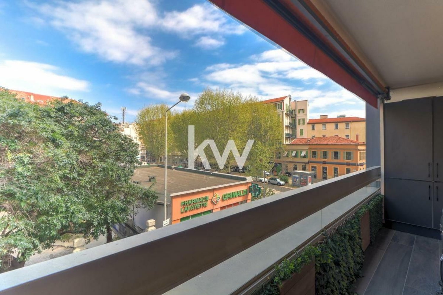 Property photo in Carre d'Or