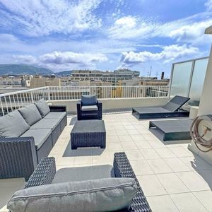 Property in Carre d'Or