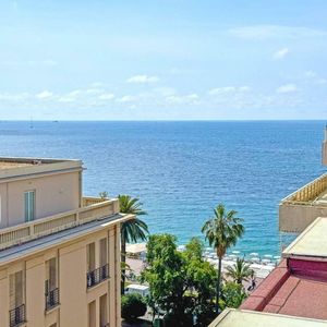 Property in Carre d'Or