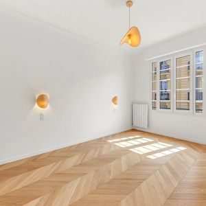 Property in Carre d'Or