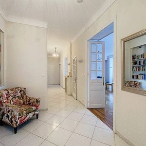 Property in Carre d'Or