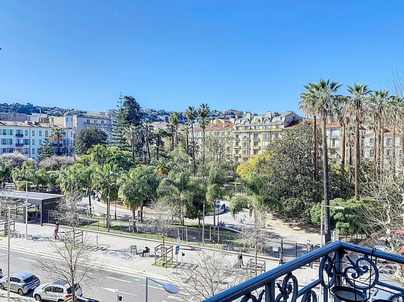 Property photo in Carre d'Or