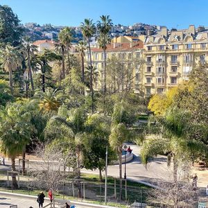 Property in Carre d'Or