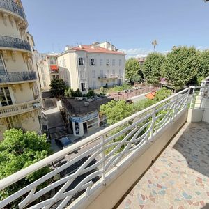 Property in Carre d'Or