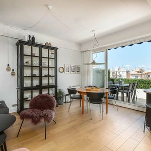 Property in Carre d'Or