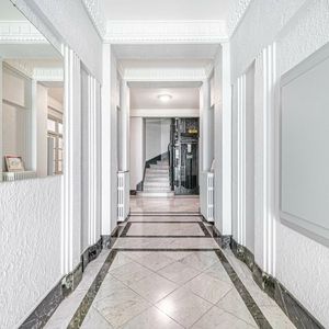 Property in Carre d'Or