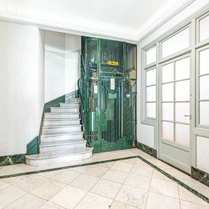 Property in Carre d'Or