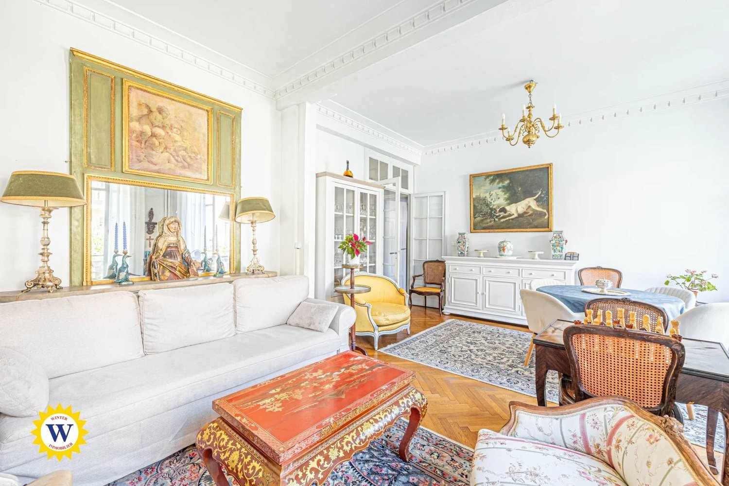 Property photo in Carre d'Or