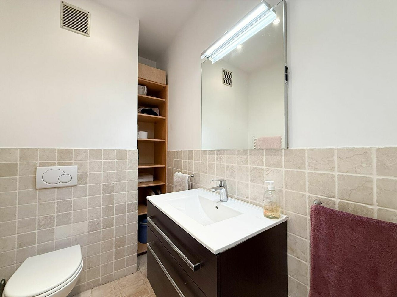 Property photo in Carre d'Or