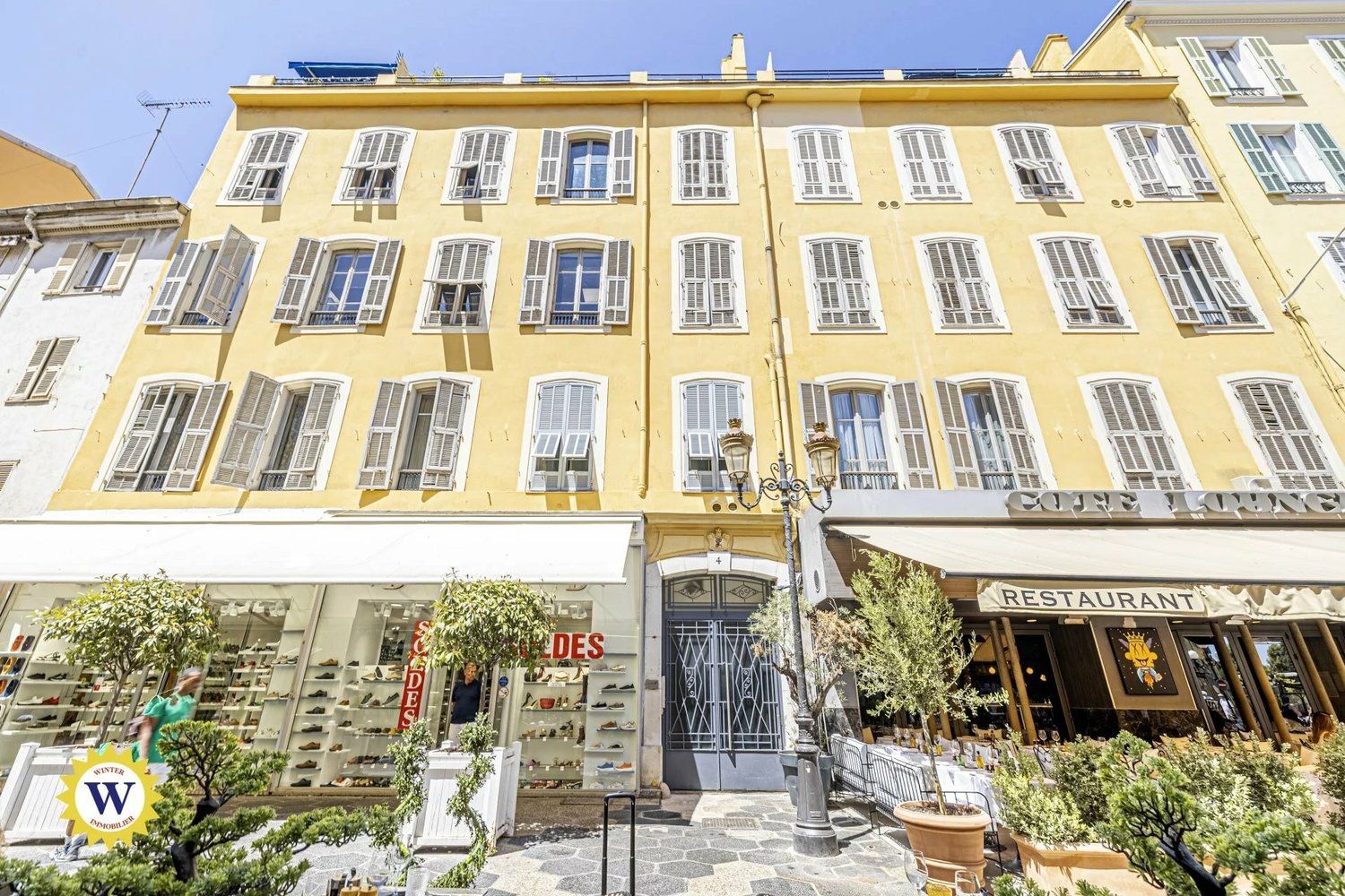 Property photo in Carre d'Or