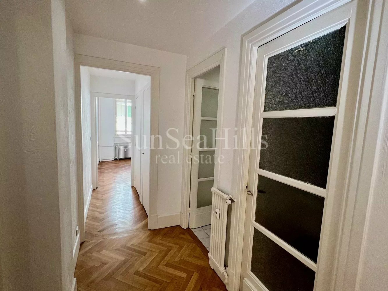 Property photo in Carre d'Or