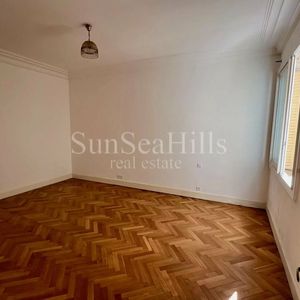 Property in Carre d'Or