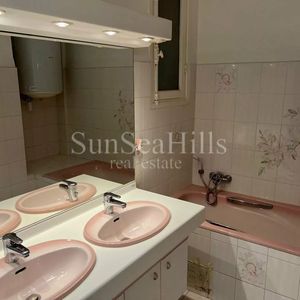 Property in Carre d'Or