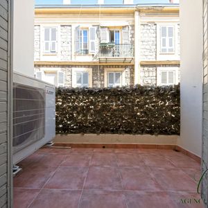 Property in Carre d'Or
