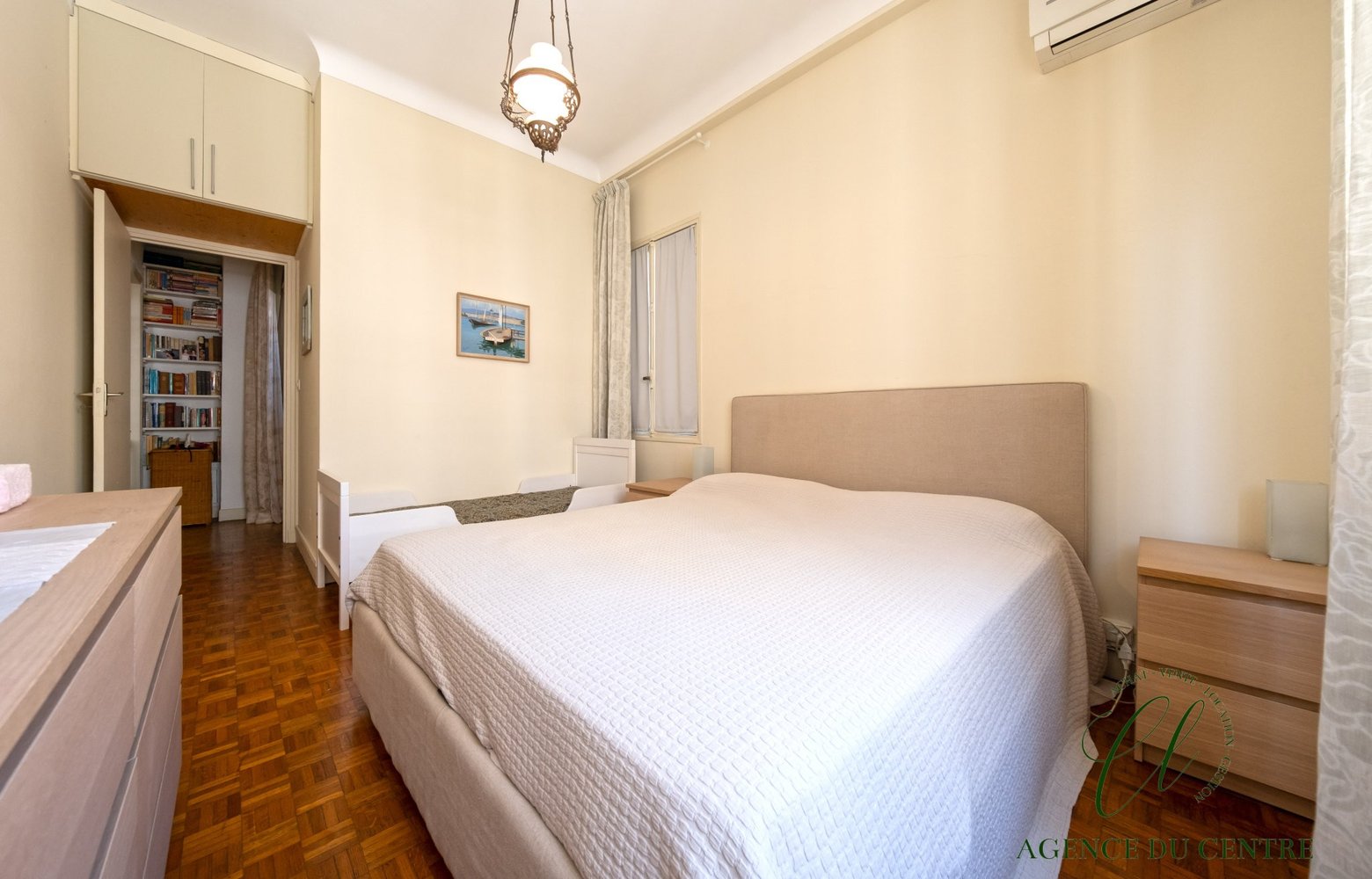 Property photo in Carre d'Or