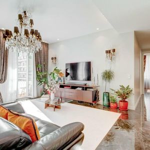 Property in Carre d'Or