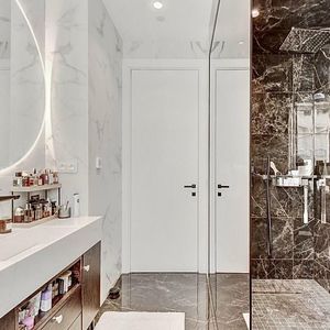 Property in Carre d'Or