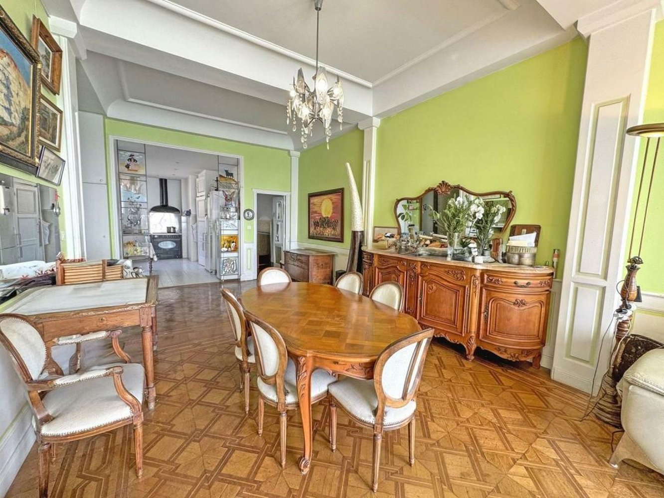 Property photo in Carre d'Or