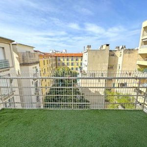 Property in Carre d'Or