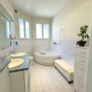 Property in Carre d'Or