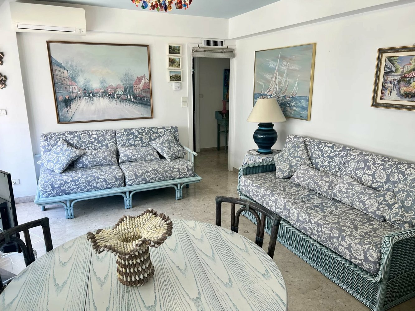 Property photo in Carre d'Or