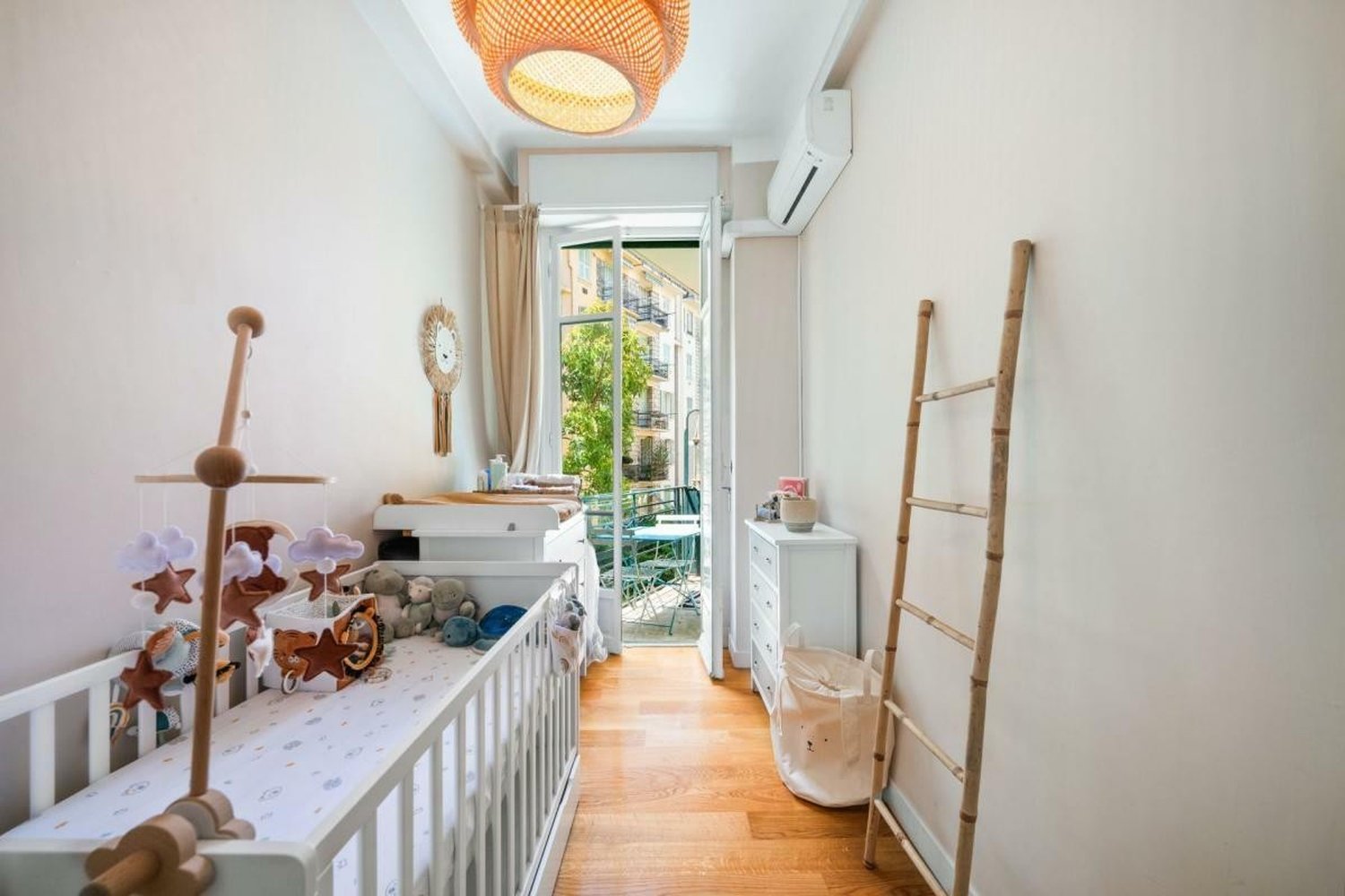 Property photo in Musicians Quarter