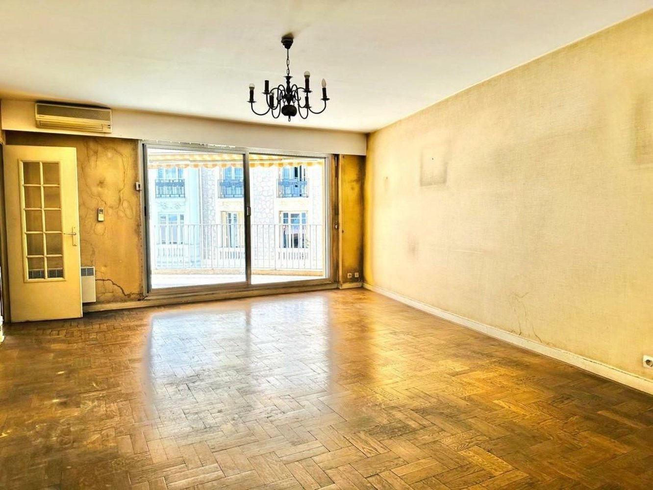 Property photo in Musicians Quarter