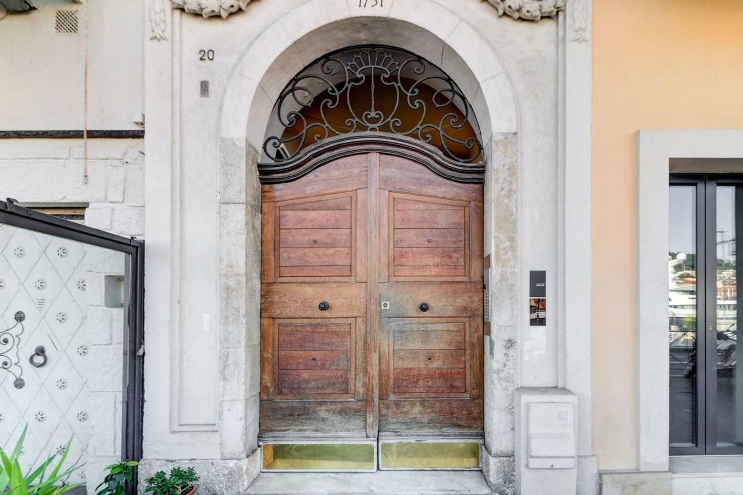 Property photo in Port