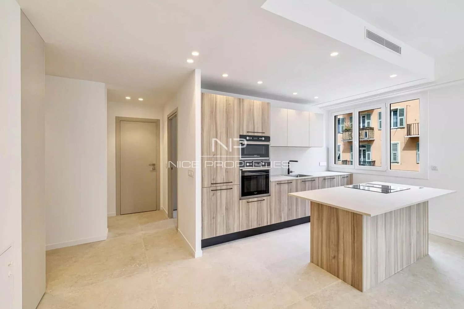 Property photo in Port