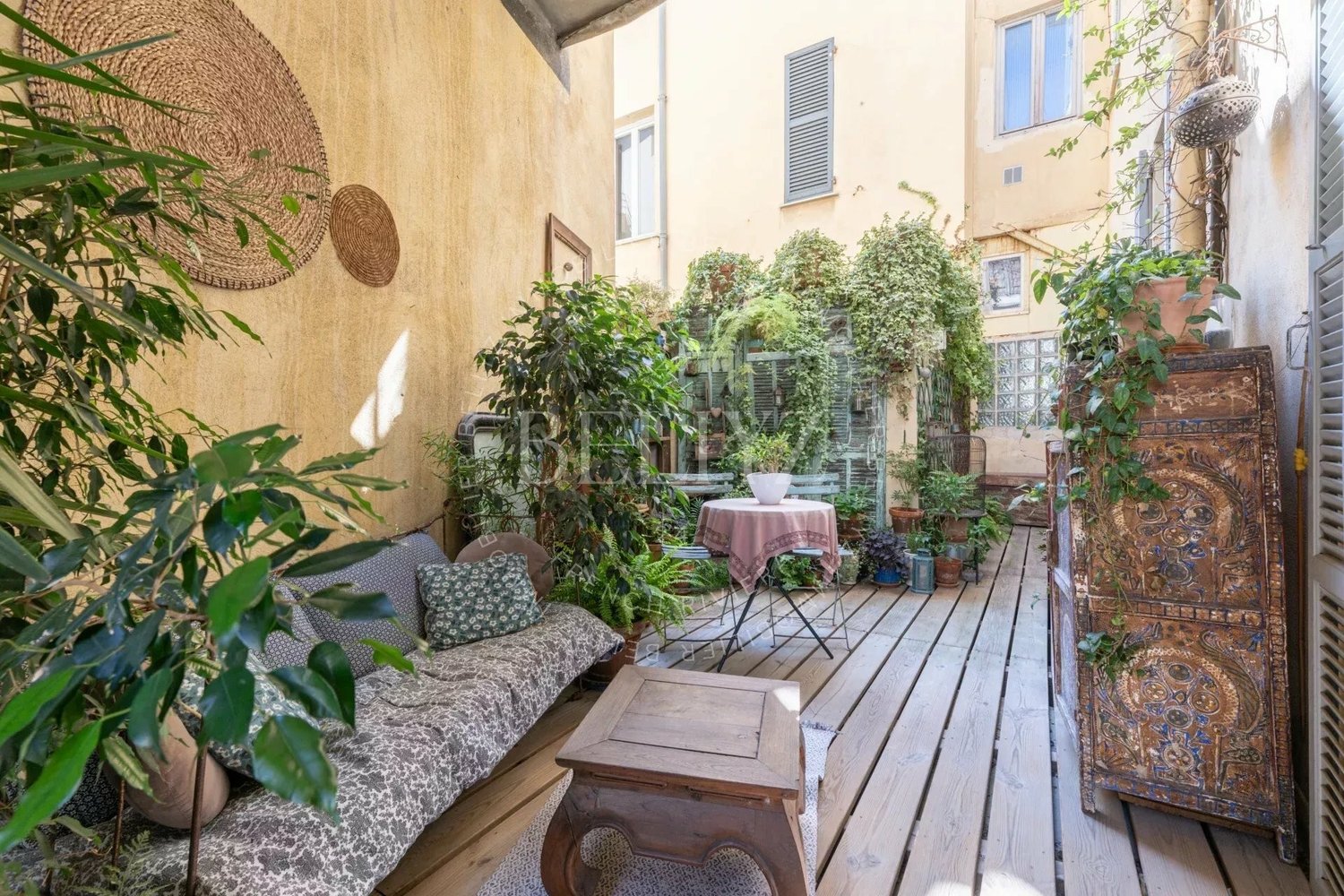 Property photo in Port