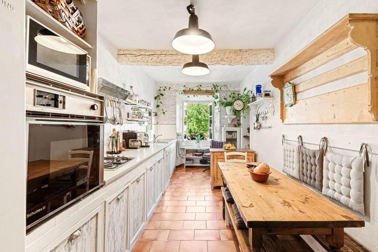 Property photo in Port